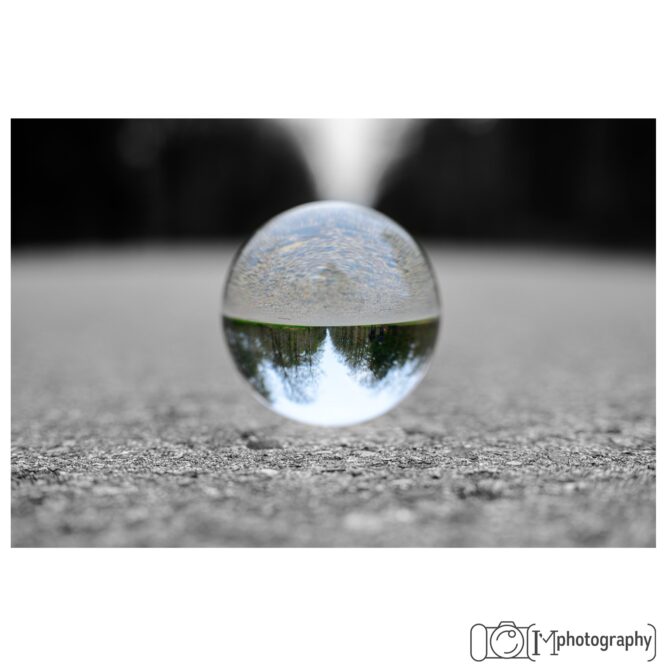 Lensball